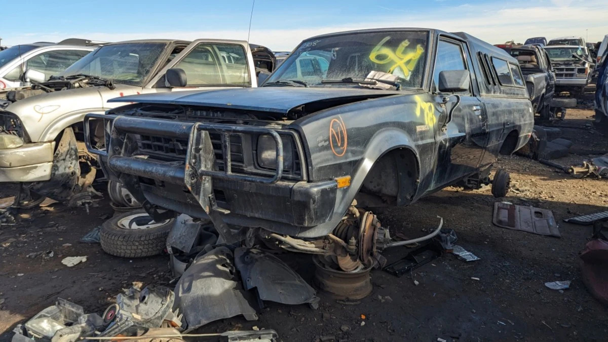 Junkyard Gem: 1983 Mitsubishi 4WD SPX Truck