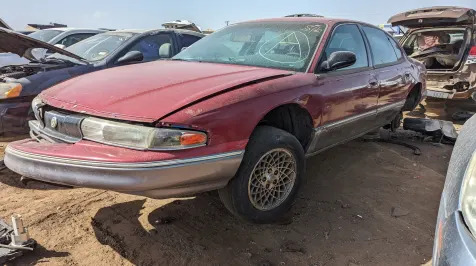 <h6><u>Junked 1995 Chrysler New Yorker</u></h6>